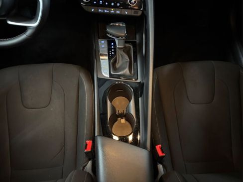 Certified 2023 Hyundai Elantra SEL w/ Convenience Package image 19