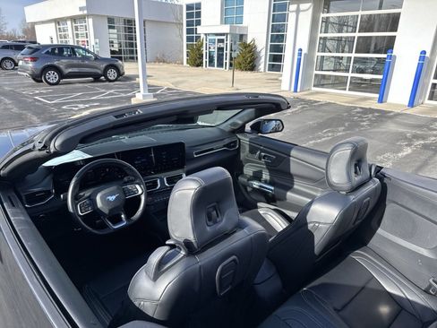 Used 2024 Ford Mustang Premium image 29