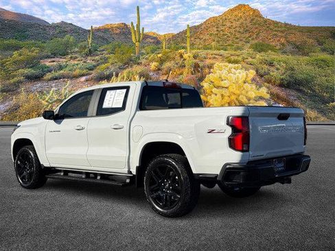 Used 2025 Chevrolet Colorado Z71 w/ Z71 Convenience Package 2 image 9