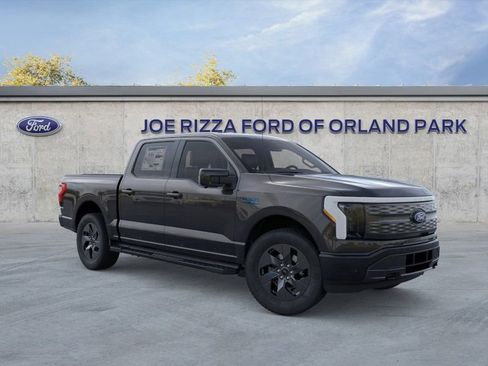 New 2025 Ford F150 Lightning Lariat image 7