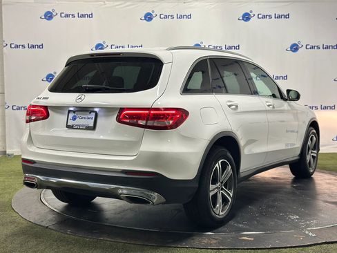 Used 2017 Mercedes-Benz GLC 300 image 3