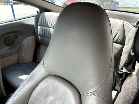 Used 2001 Porsche 911 Carrera image 25