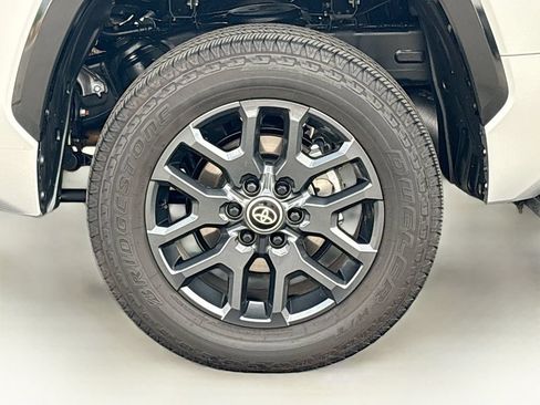 Certified 2025 Toyota Tundra Platinum AWD/4WD image 31