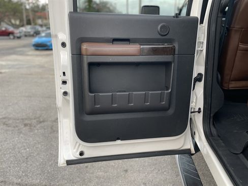 Used 2013 Ford F350 Platinum image 42