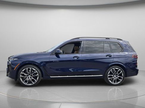 Used 2023 BMW X7 xDrive40i w/ Executive Package AWD/4WD image 3