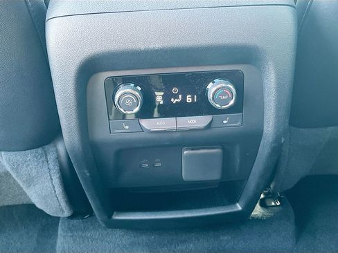 Used 2026 Chevrolet Traverse RS w/ LPO, Floor Liner Package AWD/4WD image 26