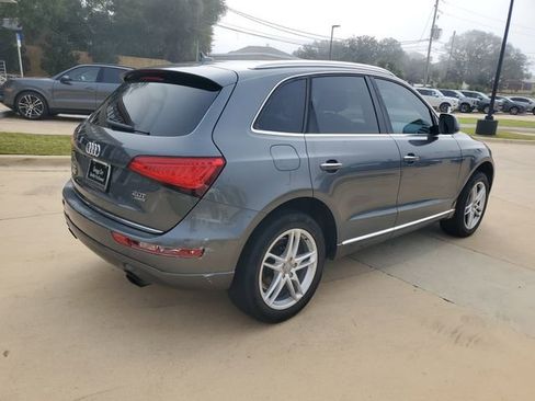 Used 2017 Audi Q5 2.0T Premium w/ Audi MMI Navigation Plus image 9