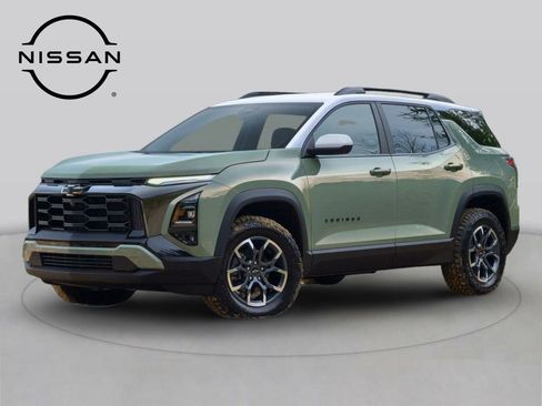 Used 2025 Chevrolet Equinox LT w/ Convenience Package II image 1