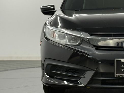 Used 2018 Honda Civic LX image 4