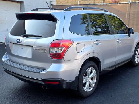 Used 2014 Subaru Forester 2.5i Limited AWD/4WD image 2