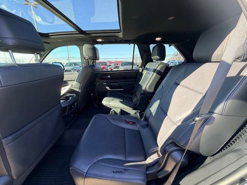 Used 2023 Toyota Sequoia Platinum image 24