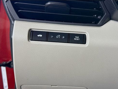 Used 2022 Nissan Altima 2.5 SV AWD/4WD image 17