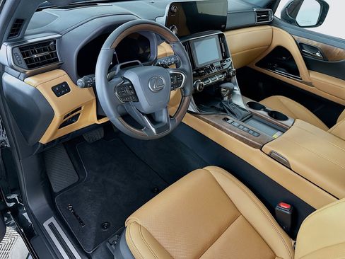 New 2026 Lexus LX 600 4WD w/ Luxury Package image 9