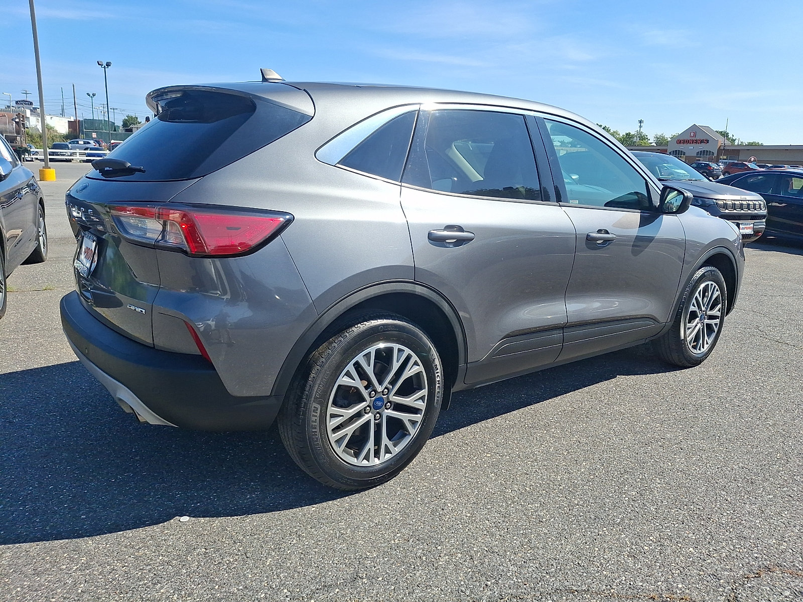 Used 2022 Ford Escape SEL AWD/4WD image 6