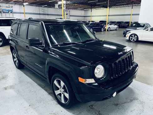 Used 2016 Jeep Patriot High Altitude FWD image 11