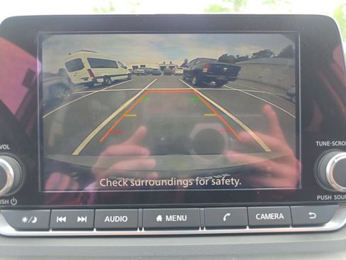 Used 2024 Nissan Rogue SV AWD/4WD image 45
