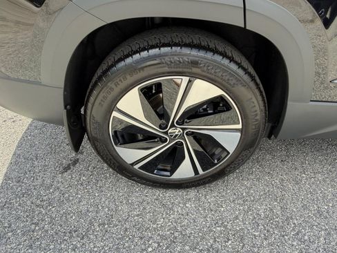 New 2026 Volkswagen Taos SE AWD/4WD image 23