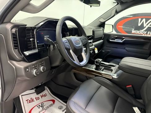 New 2026 GMC Sierra 1500 Elevation w/ Elevation Premium Package AWD/4WD image 12