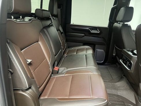 Used 2024 GMC Sierra 2500 Denali image 56