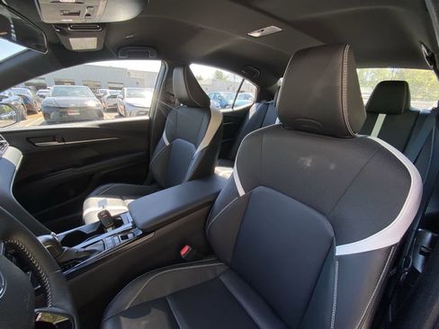 Used 2025 Toyota Camry SE FWD image 20
