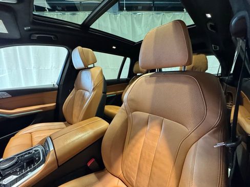 Certified 2022 BMW X7 M50i image 20