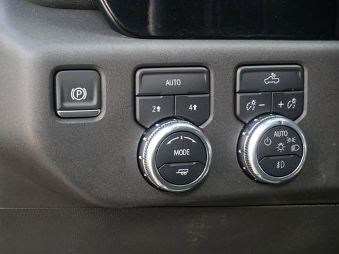 Used 2025 GMC Sierra 1500 Elevation image 19