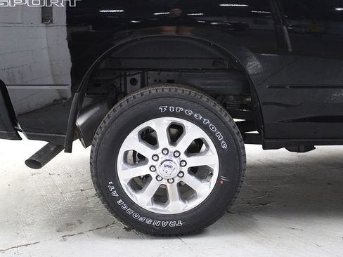 New 2026 RAM 2500 Big Horn AWD/4WD image 40
