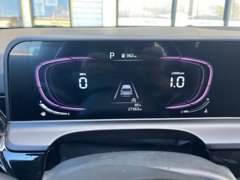Used 2025 Kia Seltos S FWD image 39
