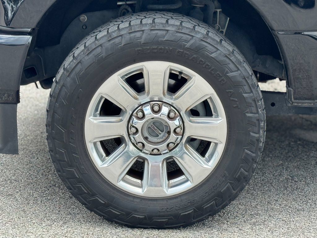 Used 2022 Ford F350 Platinum AWD/4WD image 40