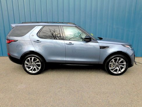 Used 2020 Land Rover Discovery Landmark image 6