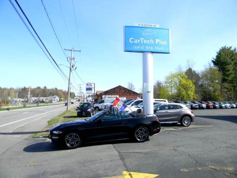 Used 2019 Ford Mustang Premium image 9