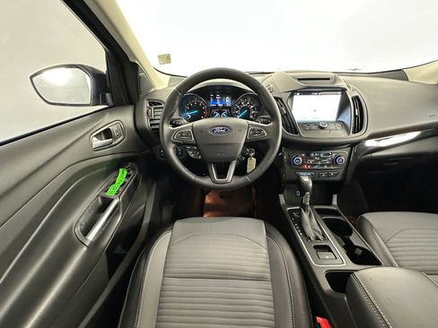Used 2018 Ford Escape SE w/ Ford Safe & Smart Package AWD/4WD image 21