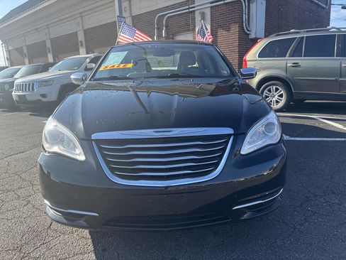Used 2014 Chrysler 200 Limited w/ Sun/Sound Group FWD image 4