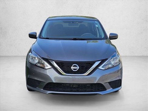 Used 2017 Nissan Sentra SV FWD image 2