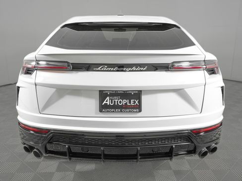 Used 2021 Lamborghini Urus image 6