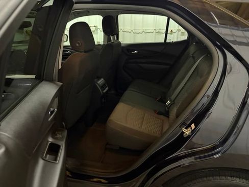 Used 2021 Chevrolet Equinox LT FWD image 23