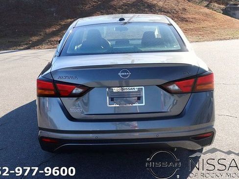 Certified 2024 Nissan Altima 2.5 SV FWD image 8