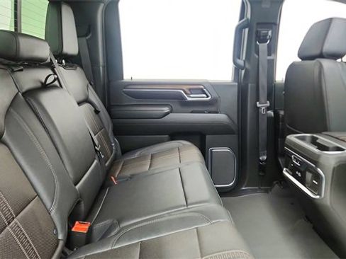 Used 2024 Chevrolet Silverado 3500 High Country image 26