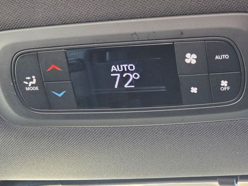 New 2026 Chrysler Pacifica Select FWD image 24