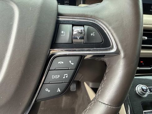 Certified 2023 Lincoln Nautilus Reserve AWD/4WD image 29