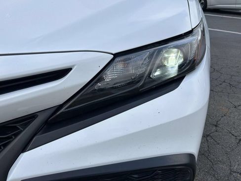 Used 2024 Toyota Camry SE FWD image 10