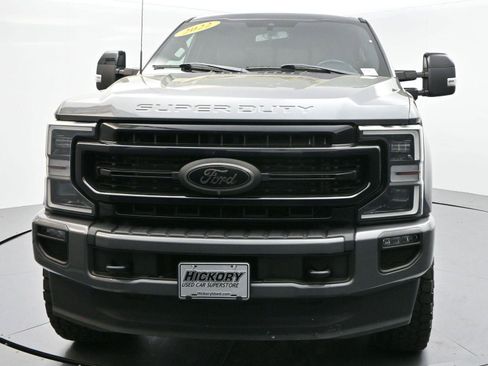 Used 2022 Ford F250 Lariat w/ Lariat Ultimate Package AWD/4WD image 2