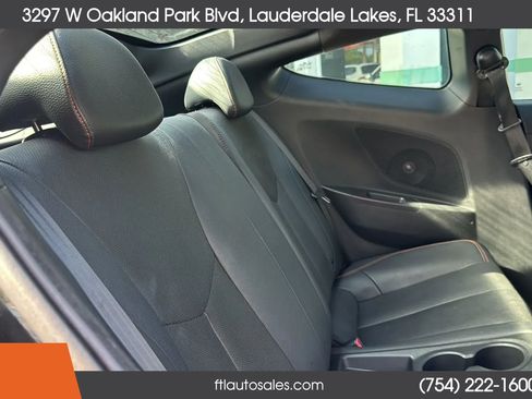 Used 2016 Hyundai Veloster Turbo w/ Option Group 04 FWD image 25