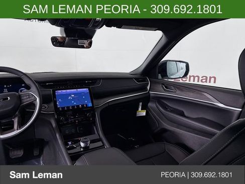 New 2025 Jeep Grand Cherokee L Limited w/ Black Appearance Package image 23