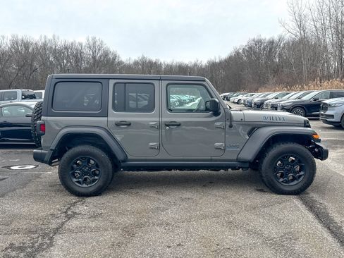 Used 2023 Jeep Wrangler Unlimited w/ Cold Weather Group image 8