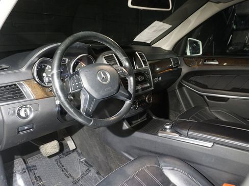 Used 2014 Mercedes-Benz GL 450 4MATIC image 11