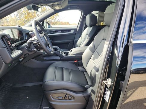 New 2026 Porsche Cayenne Coupe image 5