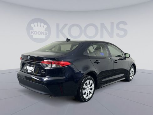 Used 2025 Toyota Corolla LE FWD image 11