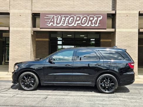 Used 2017 Dodge Durango R/T w/ Blacktop Package RWD image 5