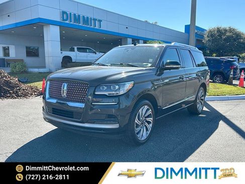 Used 2023 Lincoln Navigator Reserve image 1